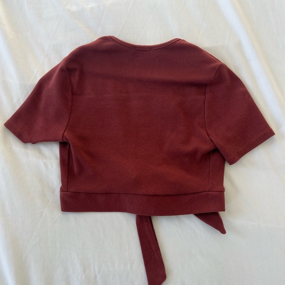 Em Rata Top - Picture 2 of 2